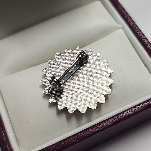 Womens Bowing Association Brooch - Picture 2 of 2